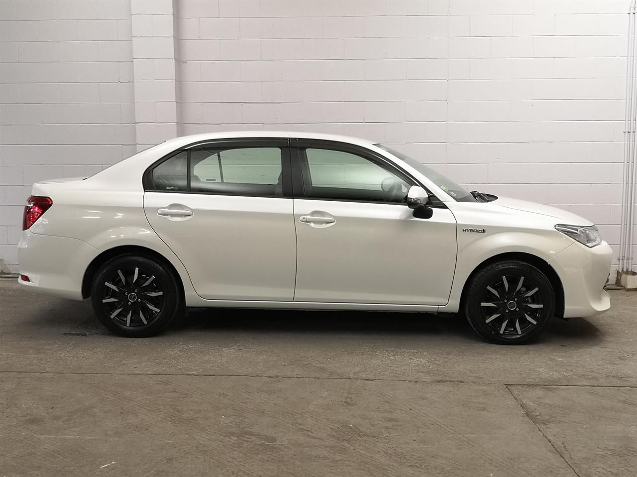 Vehicle image 3