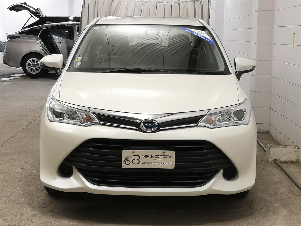 Vehicle image 4