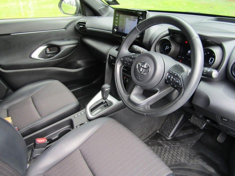 Vehicle image 3