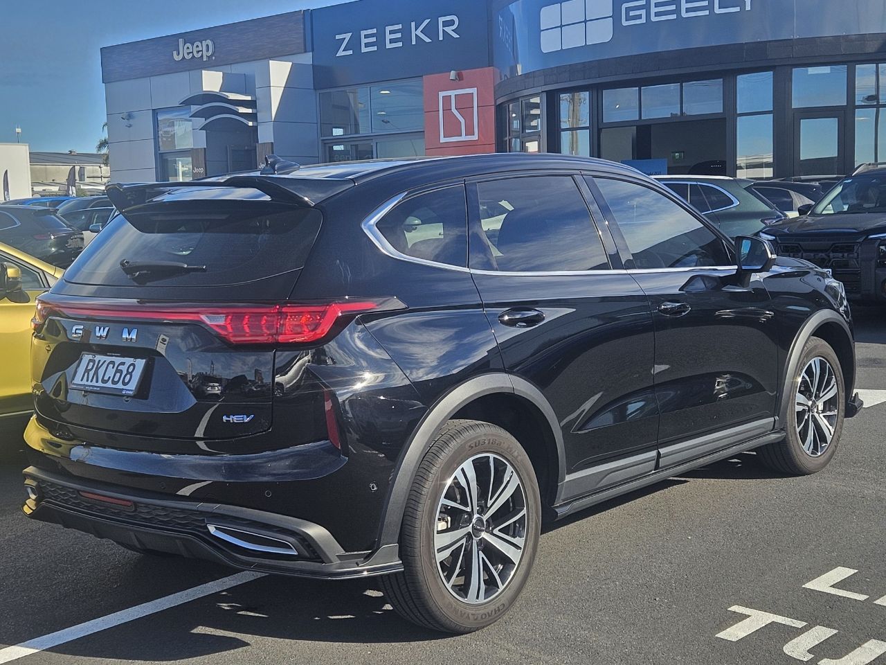 Vehicle image 3