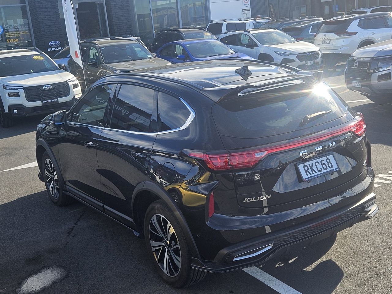Vehicle image 5
