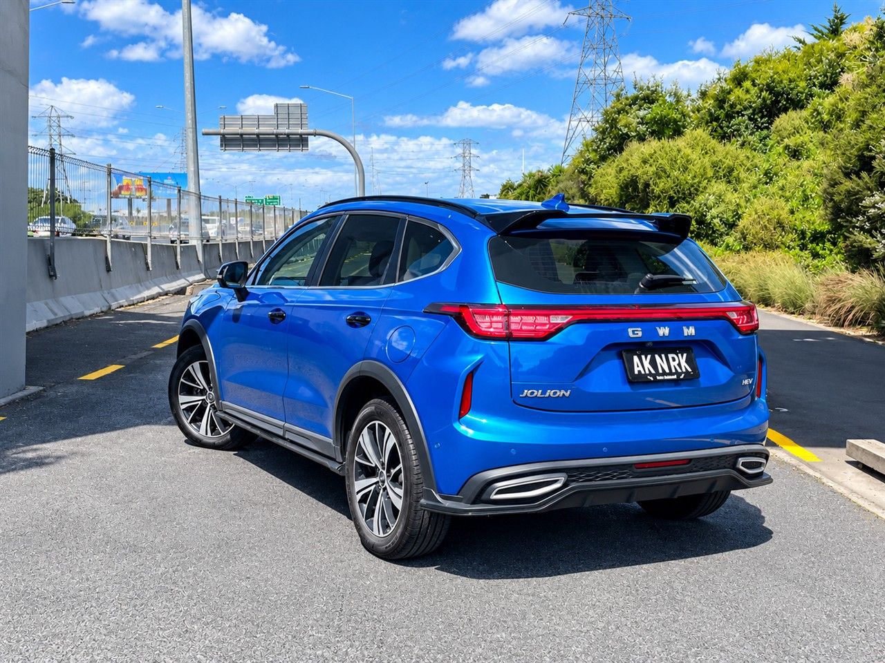 Vehicle image 3
