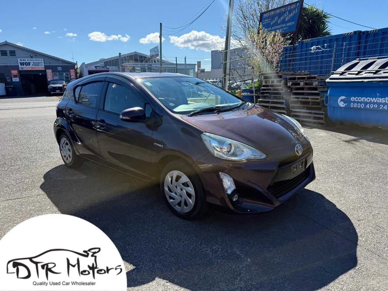 Vehicle image 1