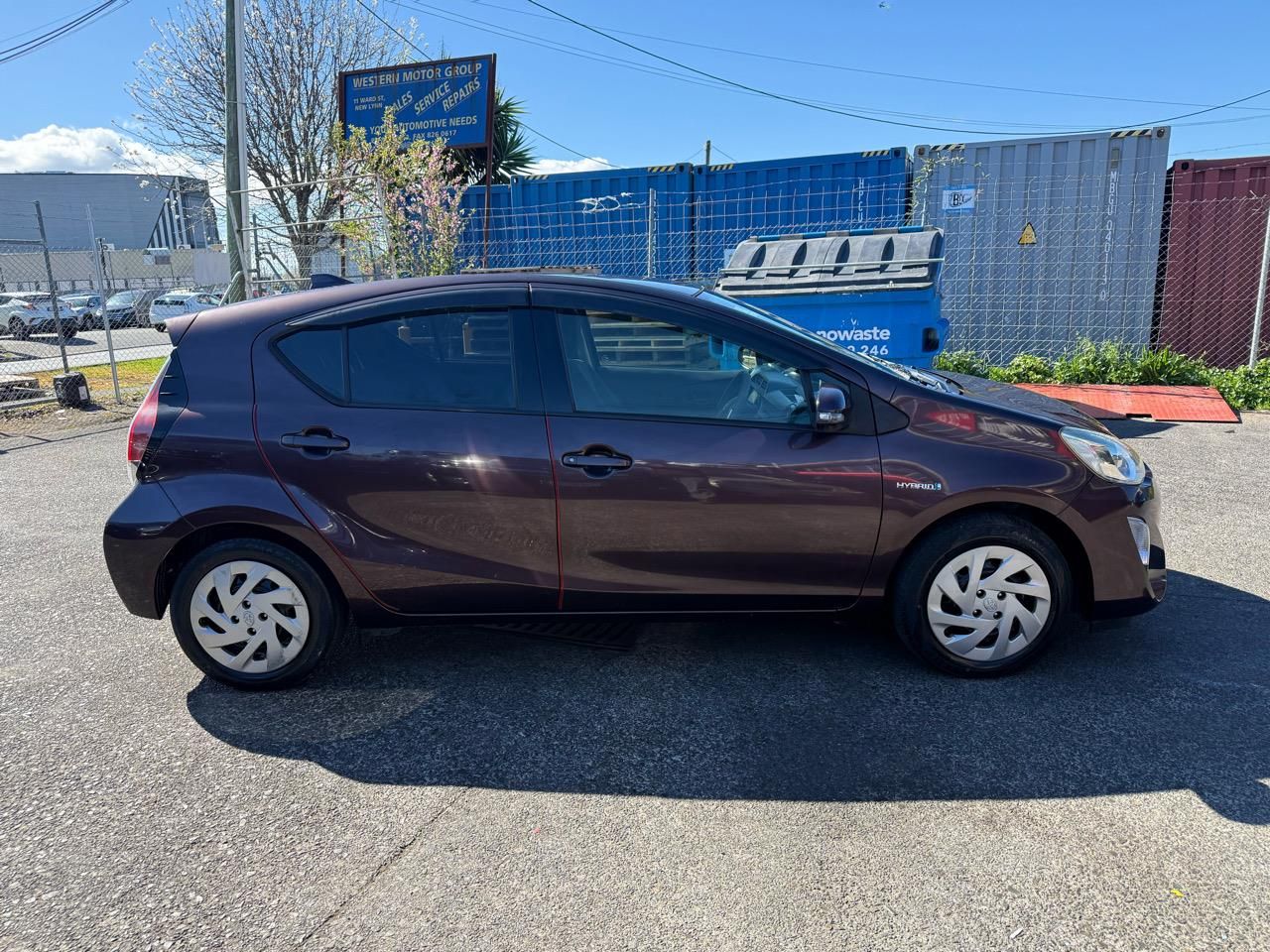 Vehicle image 3