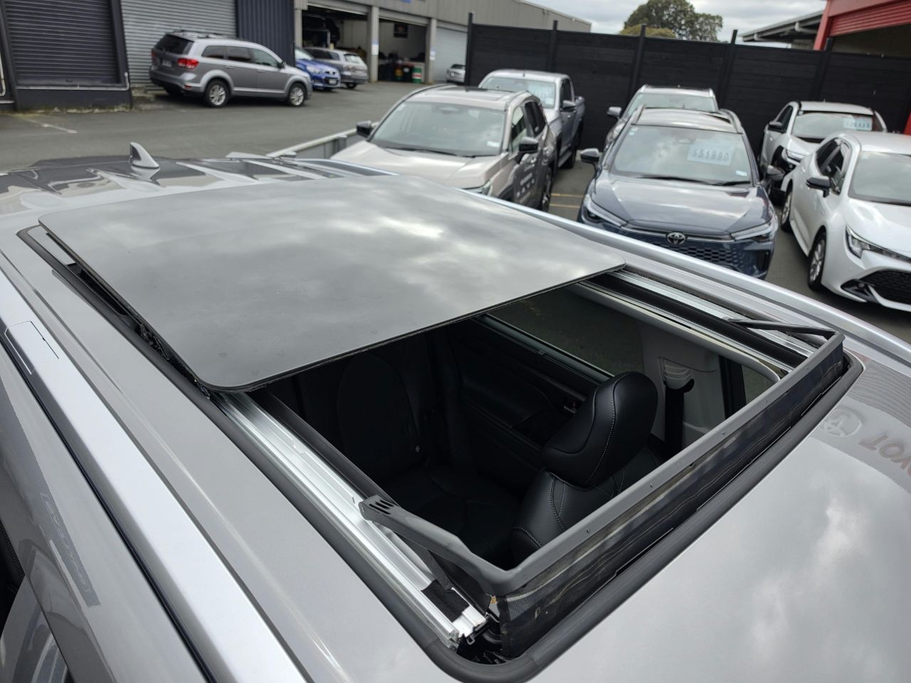 Vehicle image 5