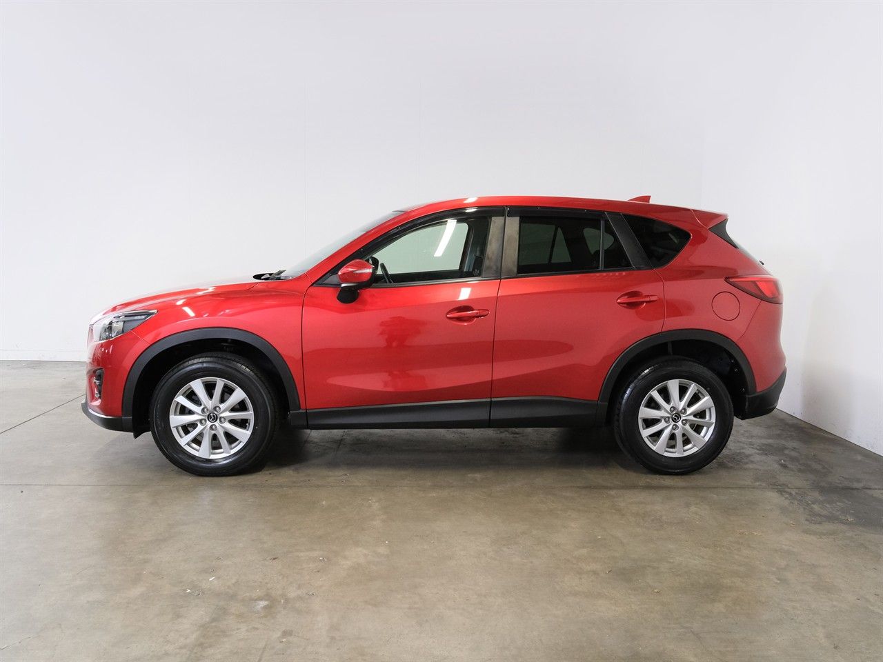 Vehicle image 5
