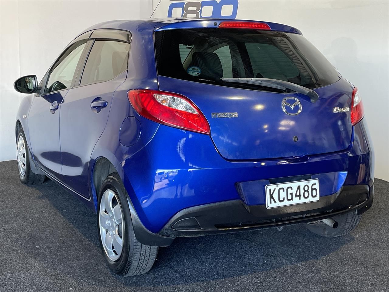 Vehicle image 4