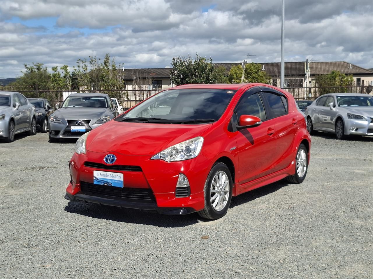 Vehicle image 3