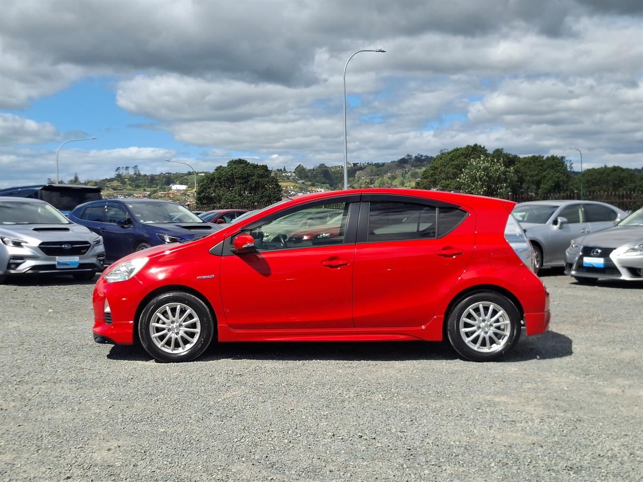 Vehicle image 4