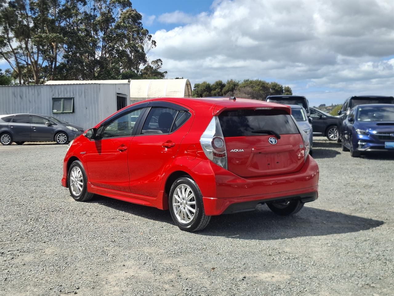 Vehicle image 5