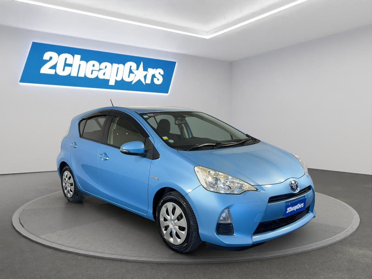 Vehicle image 3