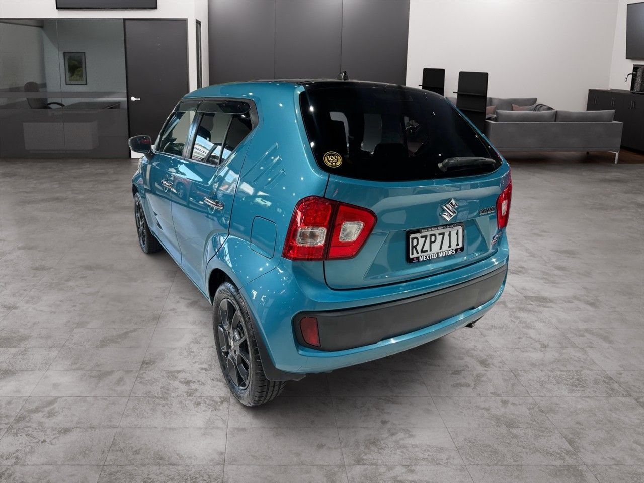Vehicle image 5