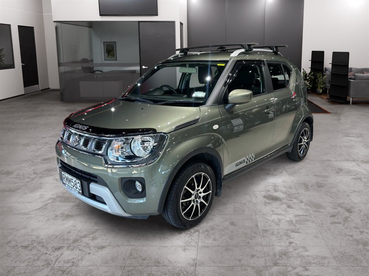 Vehicle image 1