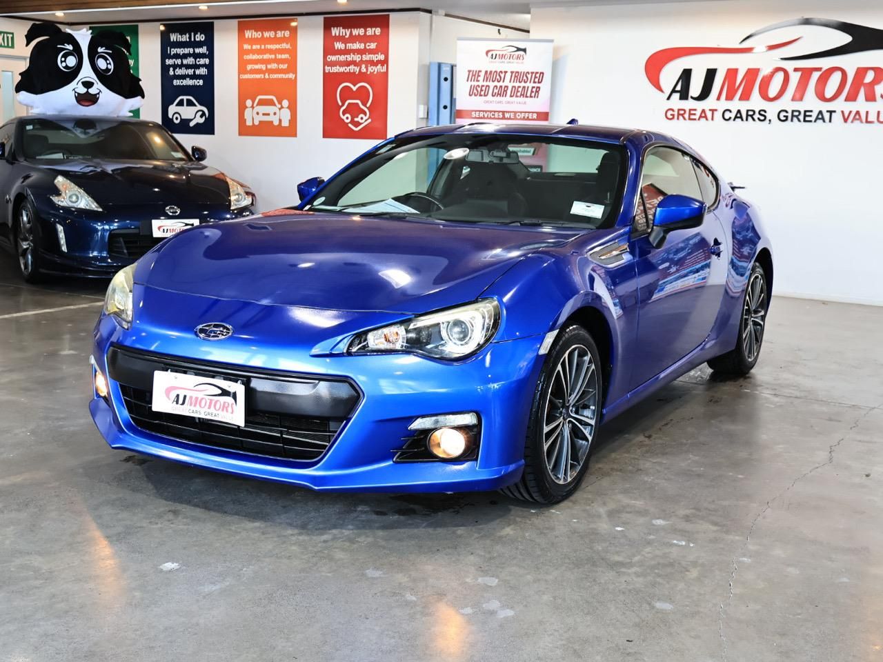 Vehicle image 3
