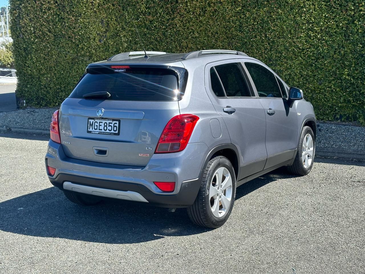 Vehicle image 3