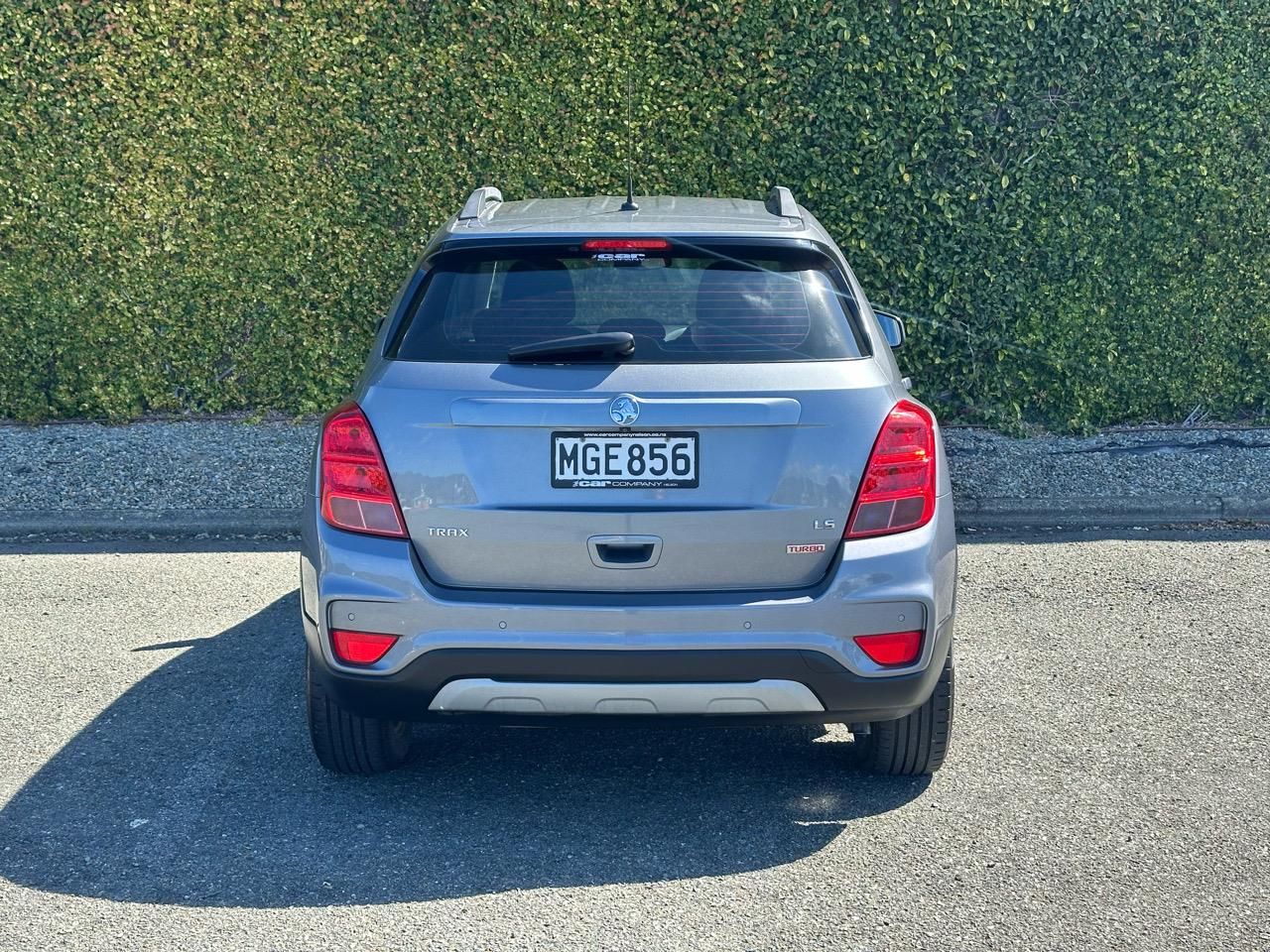 Vehicle image 5