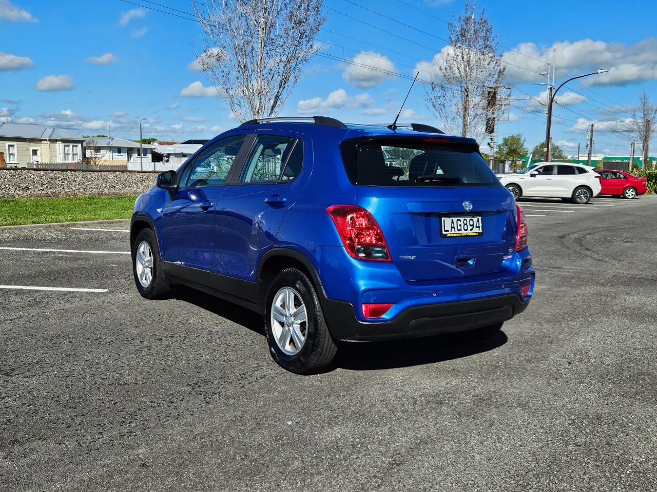 Vehicle image 4