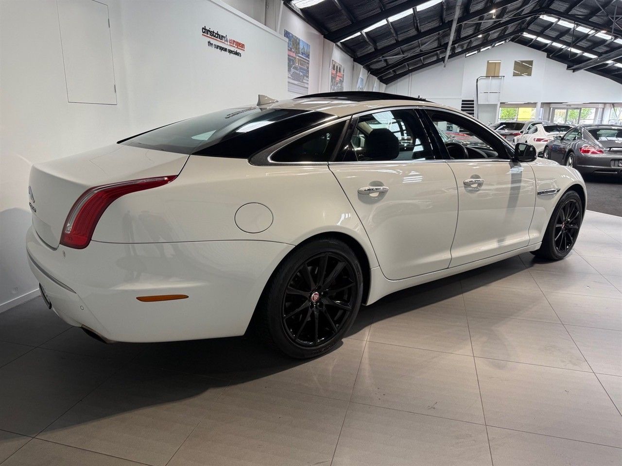 Vehicle image 5