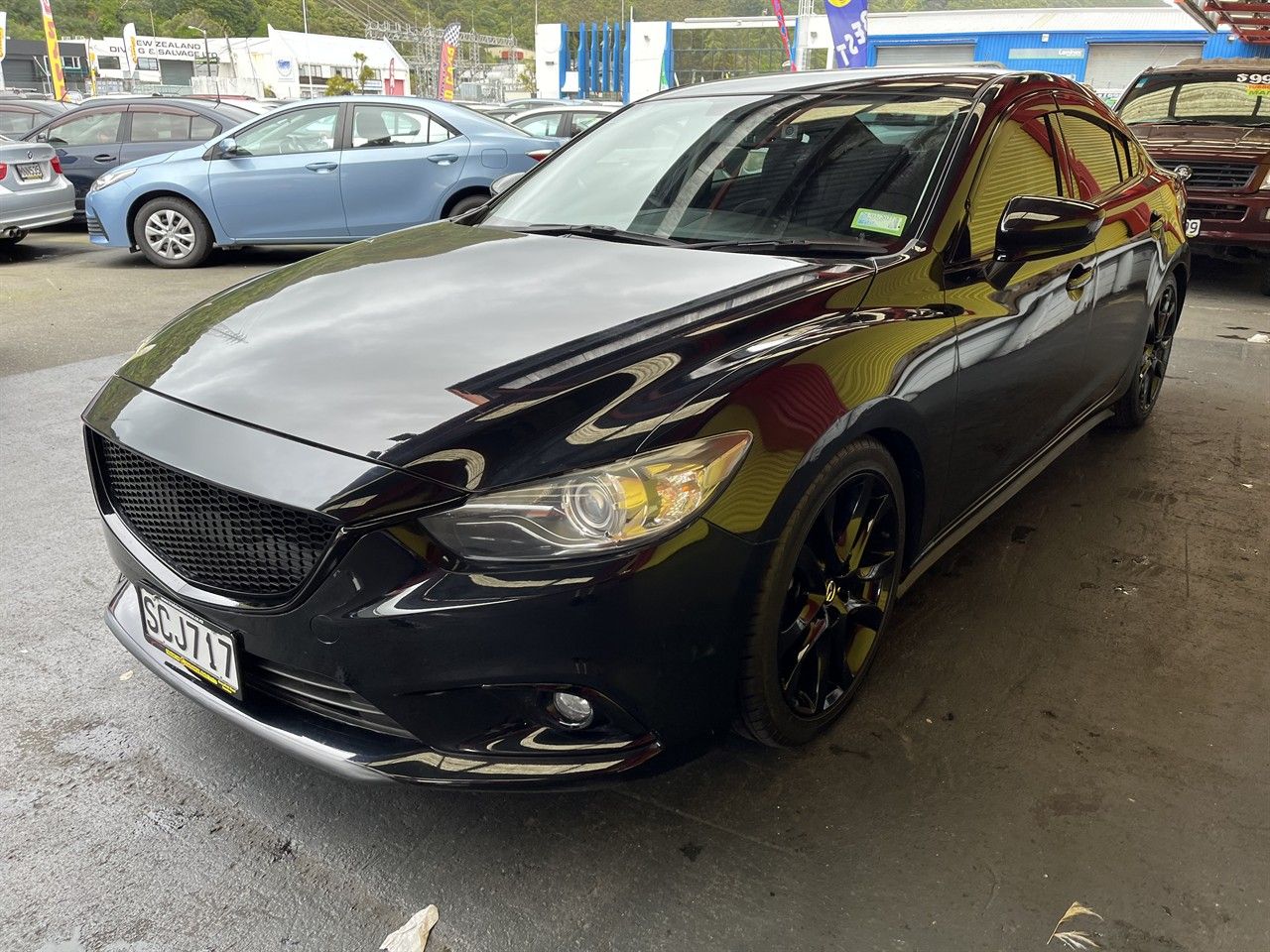Vehicle image 3