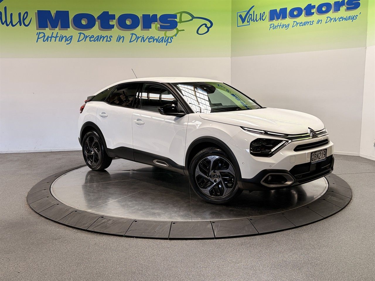 Vehicle image 1
