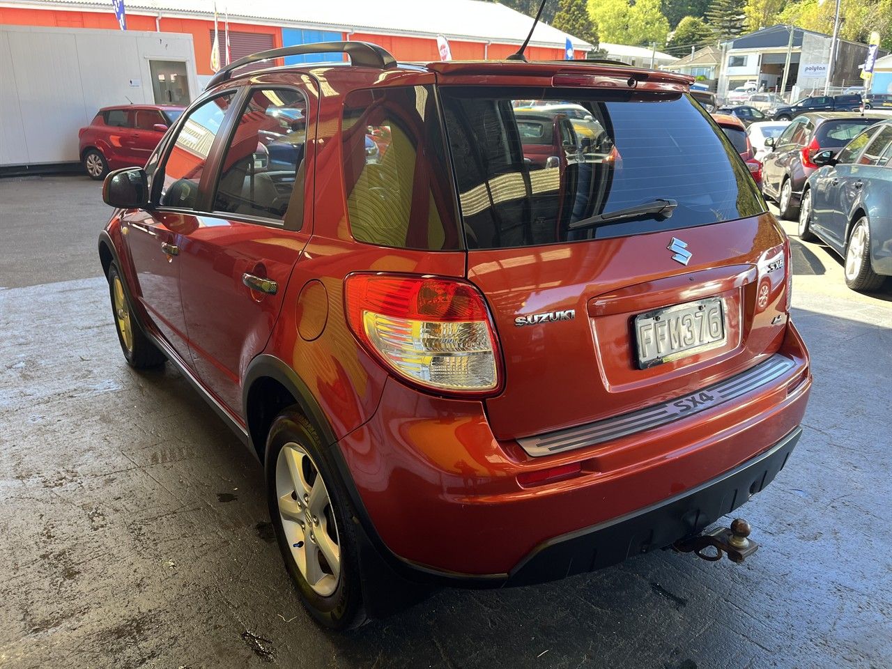 Vehicle image 4