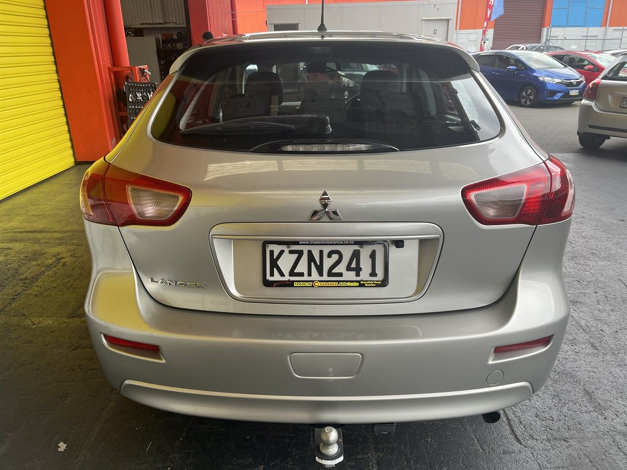 Vehicle image 5