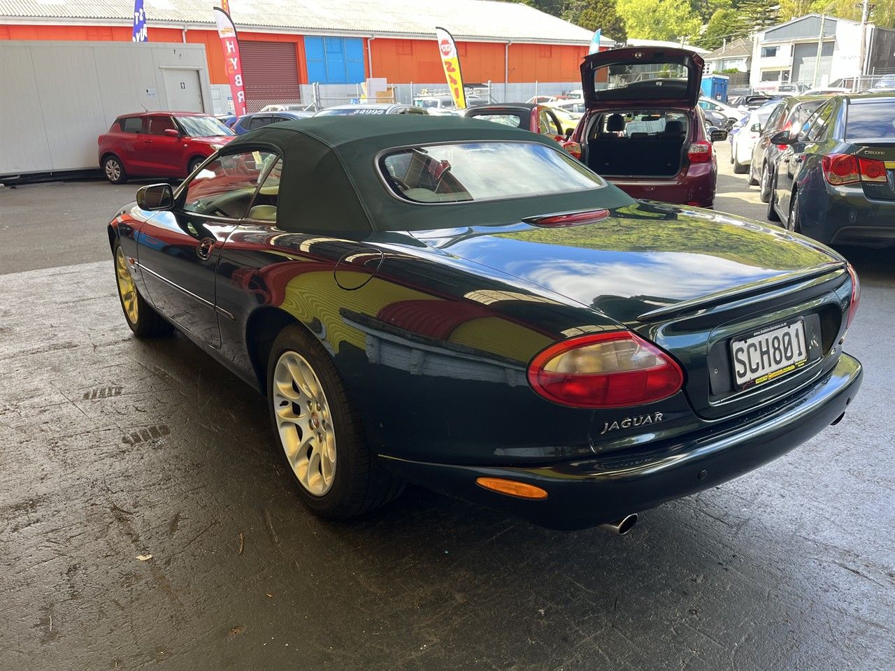Vehicle image 4