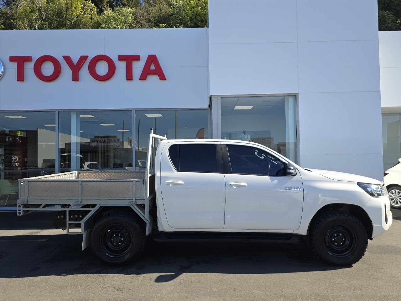 Vehicle image 2