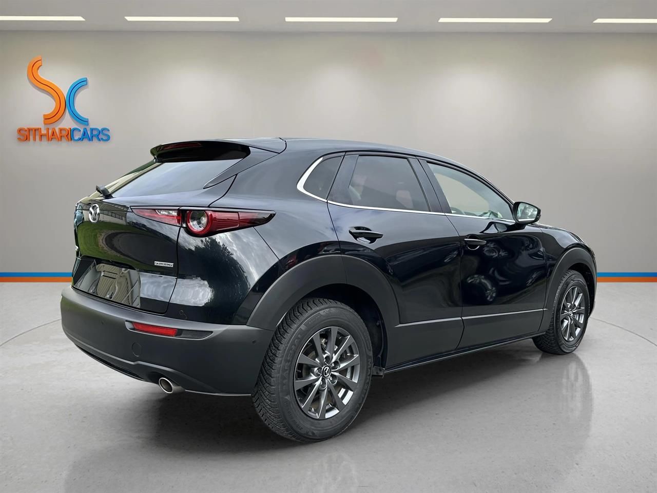 Vehicle image 4
