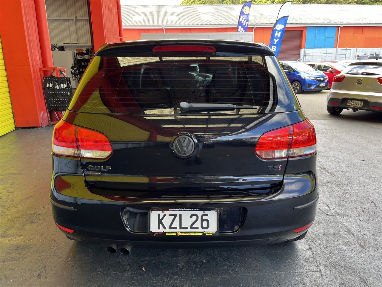Vehicle image 5