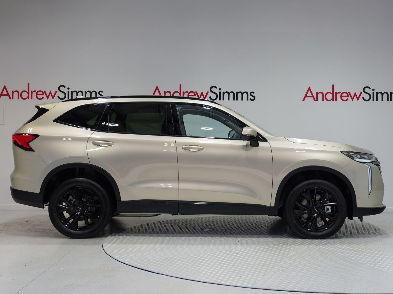 Vehicle image 3