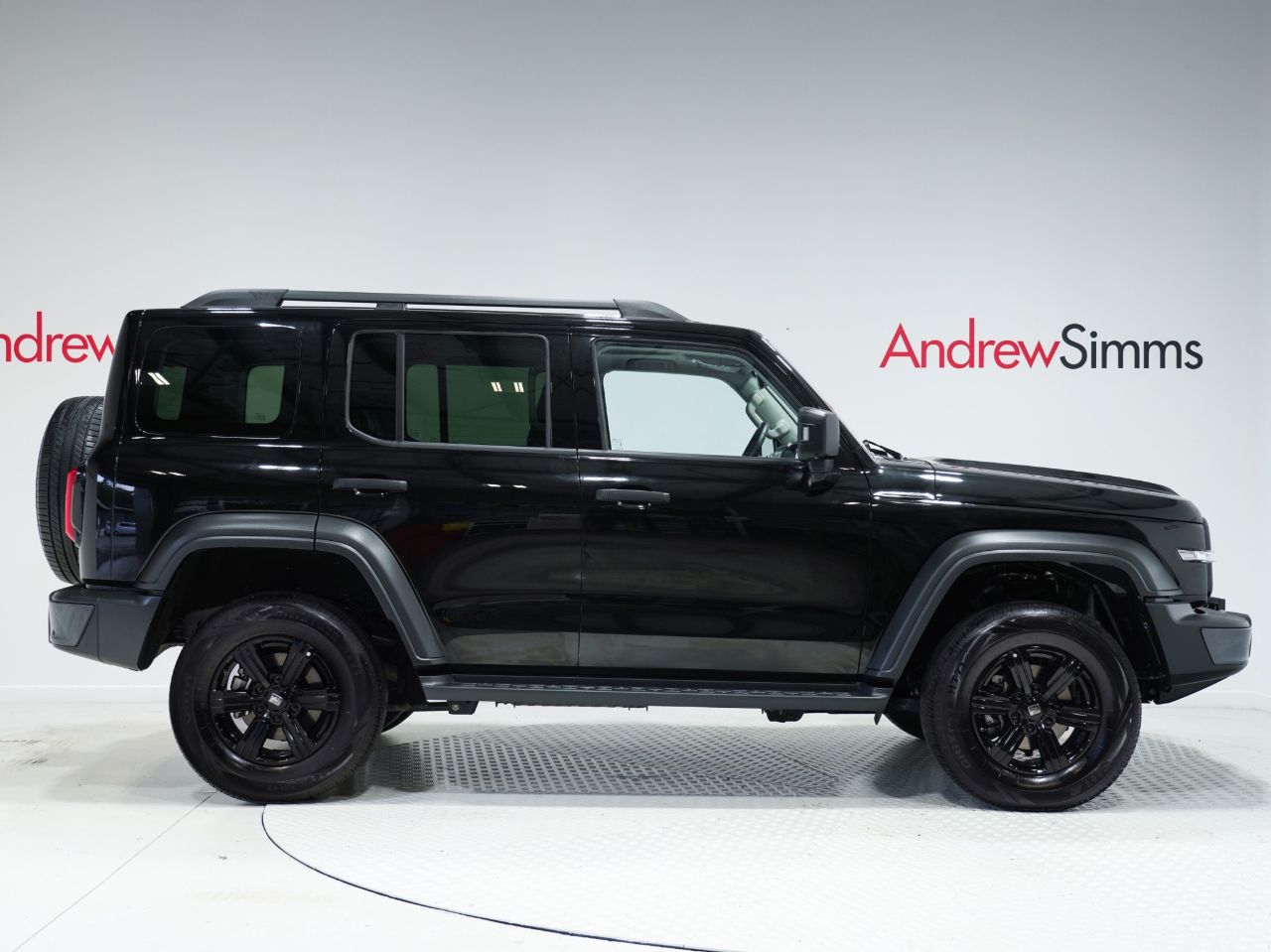 Vehicle image 4