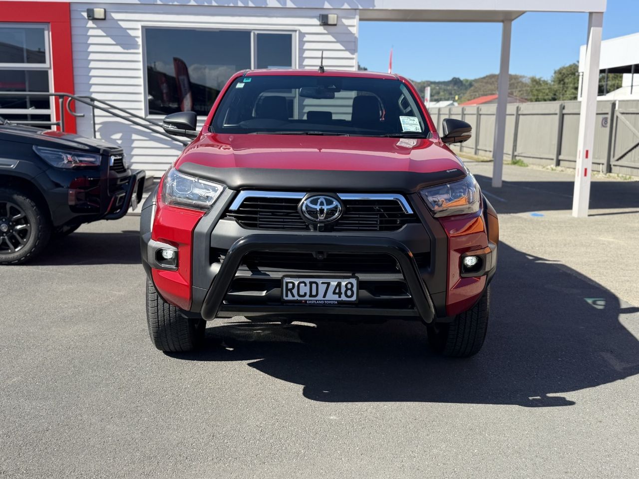 Vehicle image 4