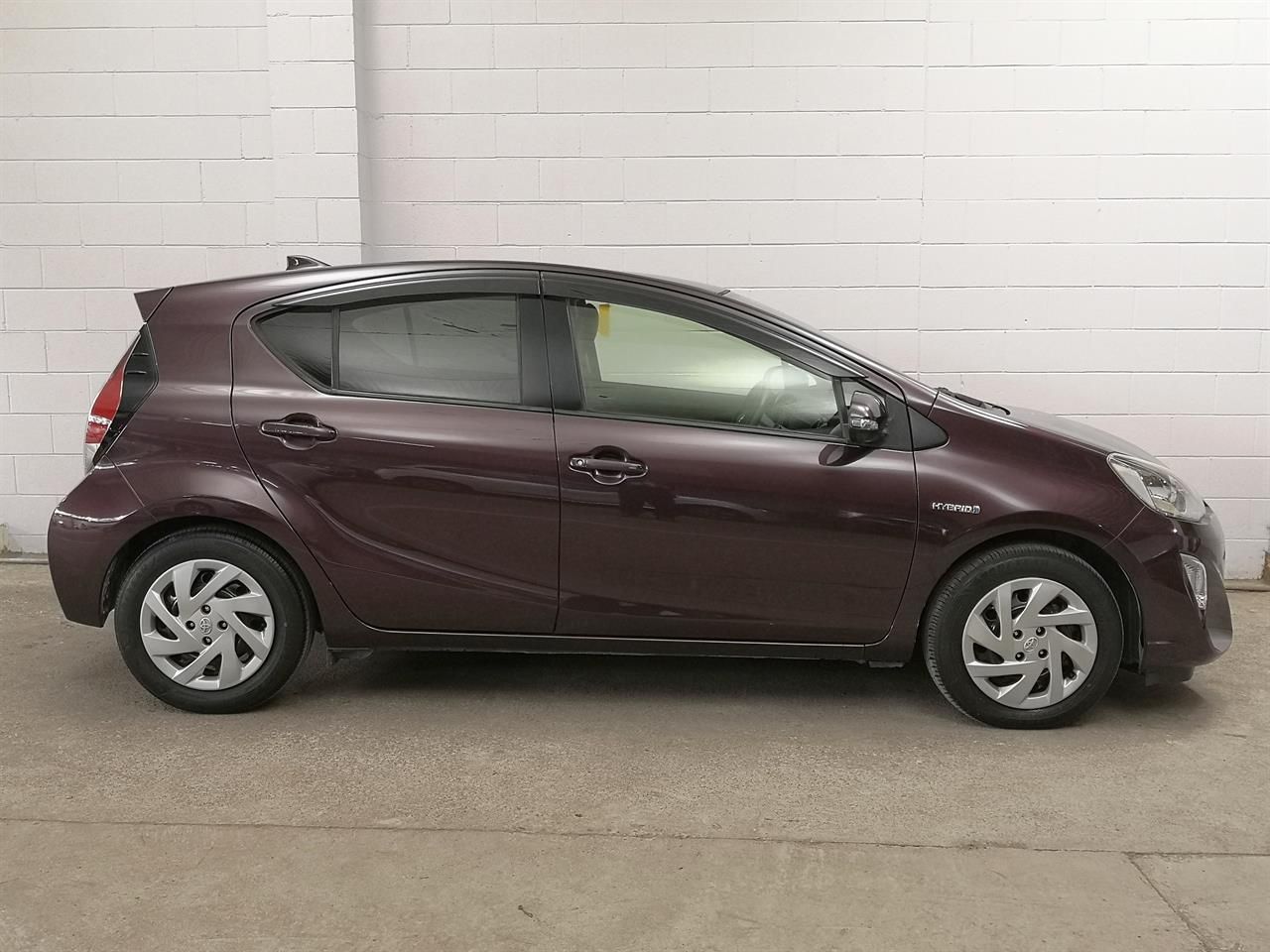 Vehicle image 3