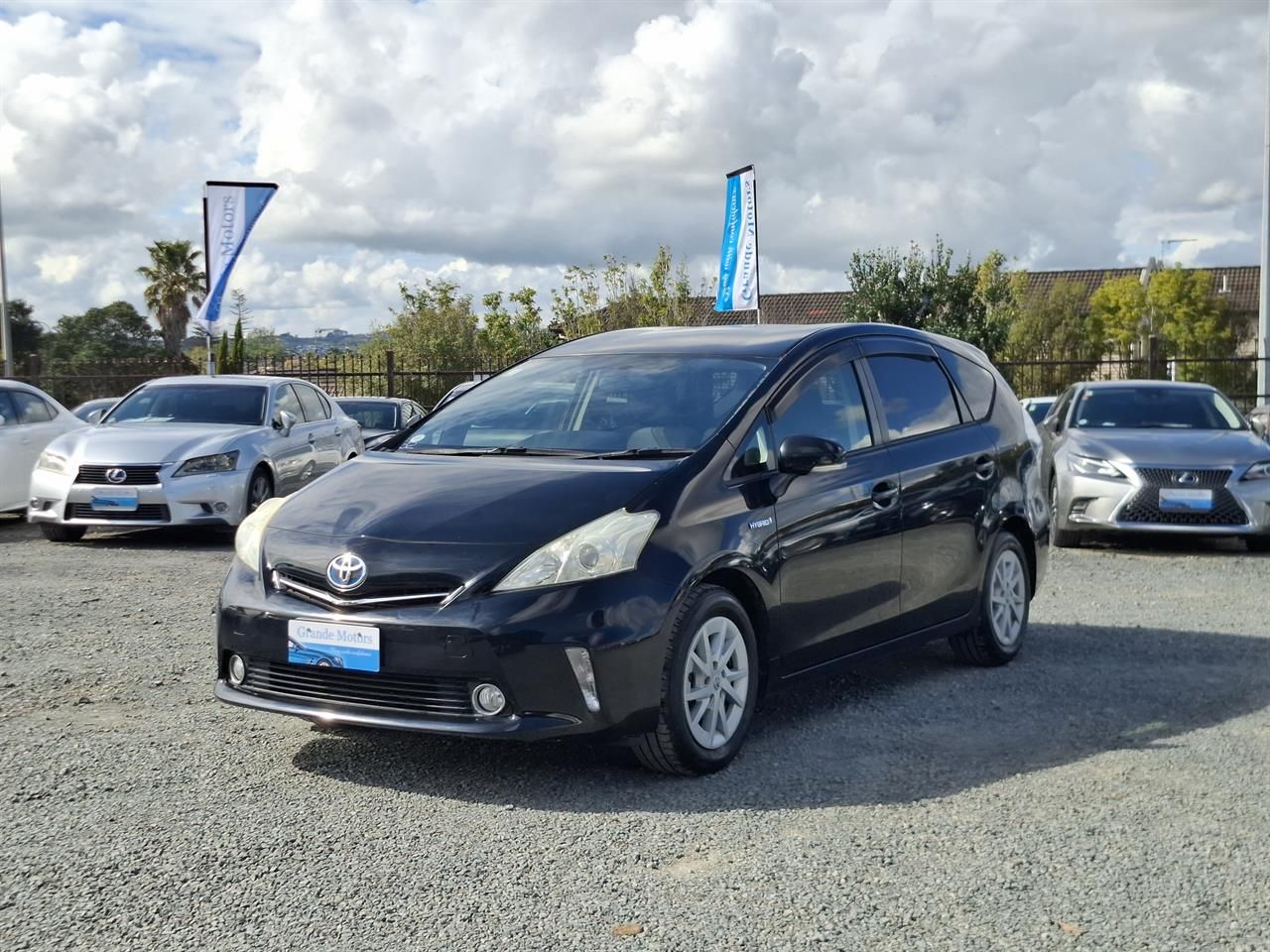 Vehicle image 3