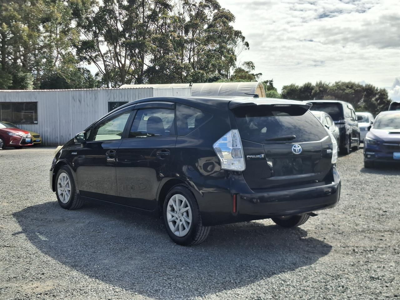 Vehicle image 5