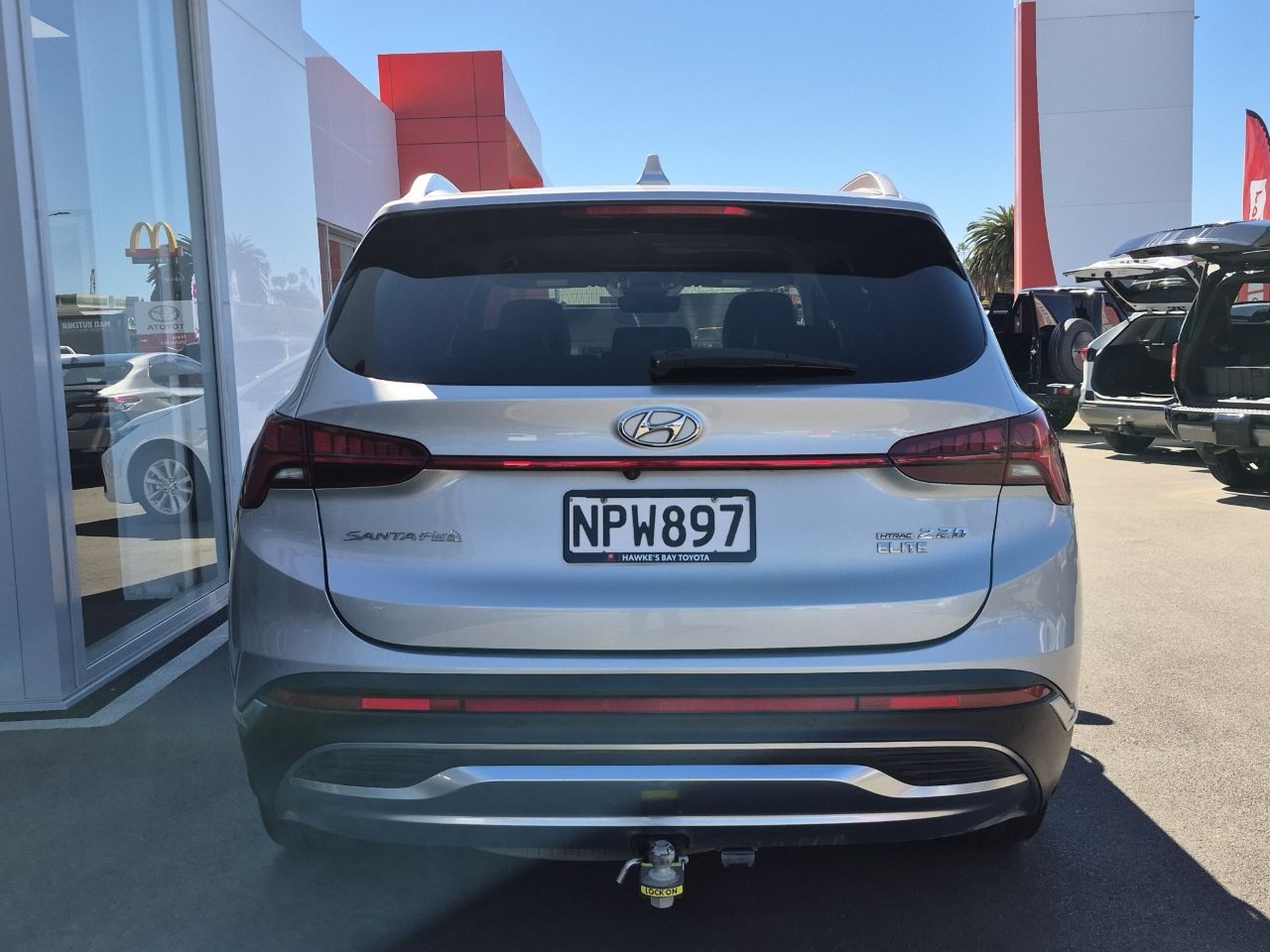 Vehicle image 4