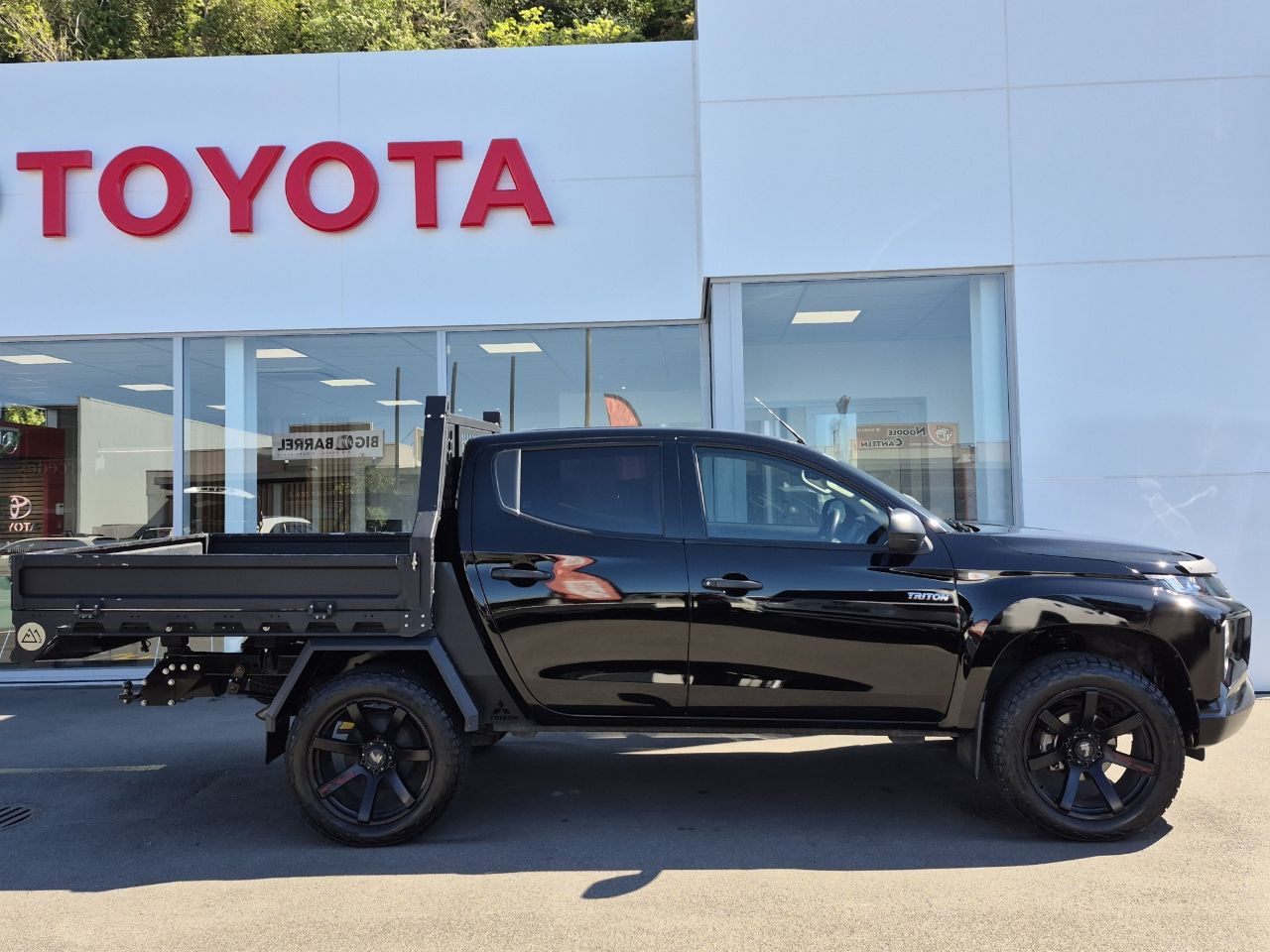 Vehicle image 2