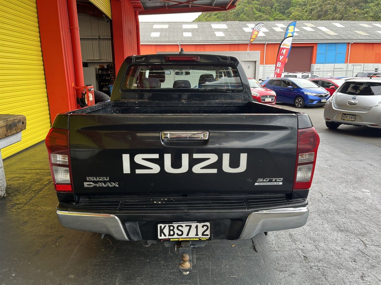 Vehicle image 5