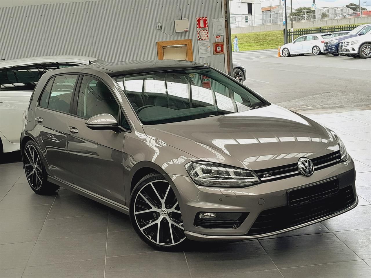 Vehicle image 1