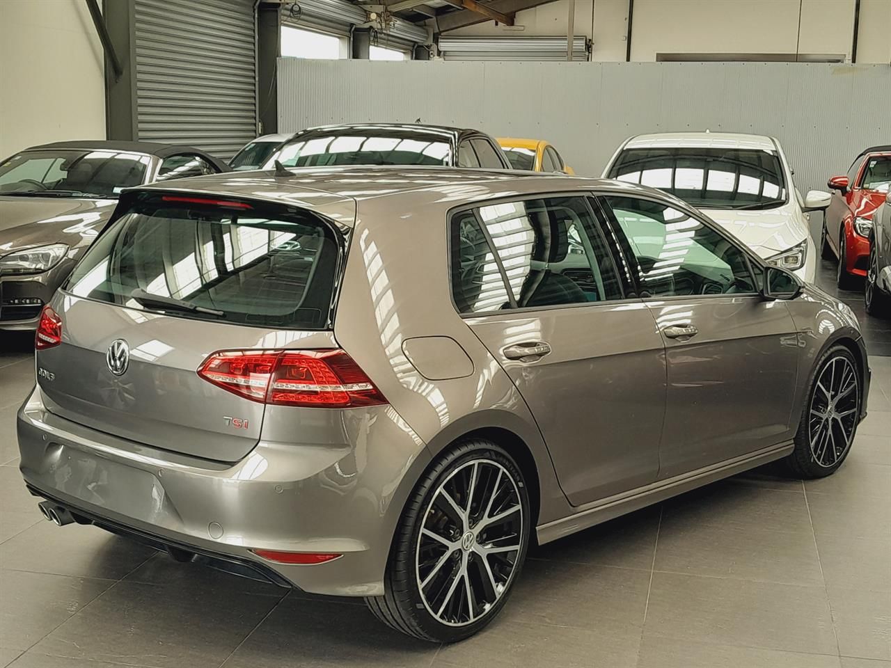 Vehicle image 3