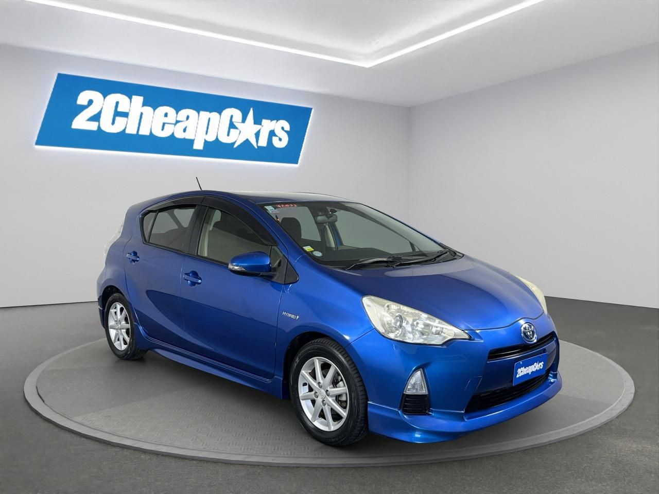 Vehicle image 3