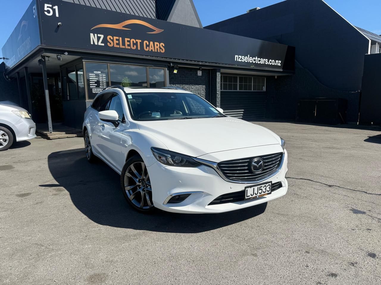 Vehicle image 1