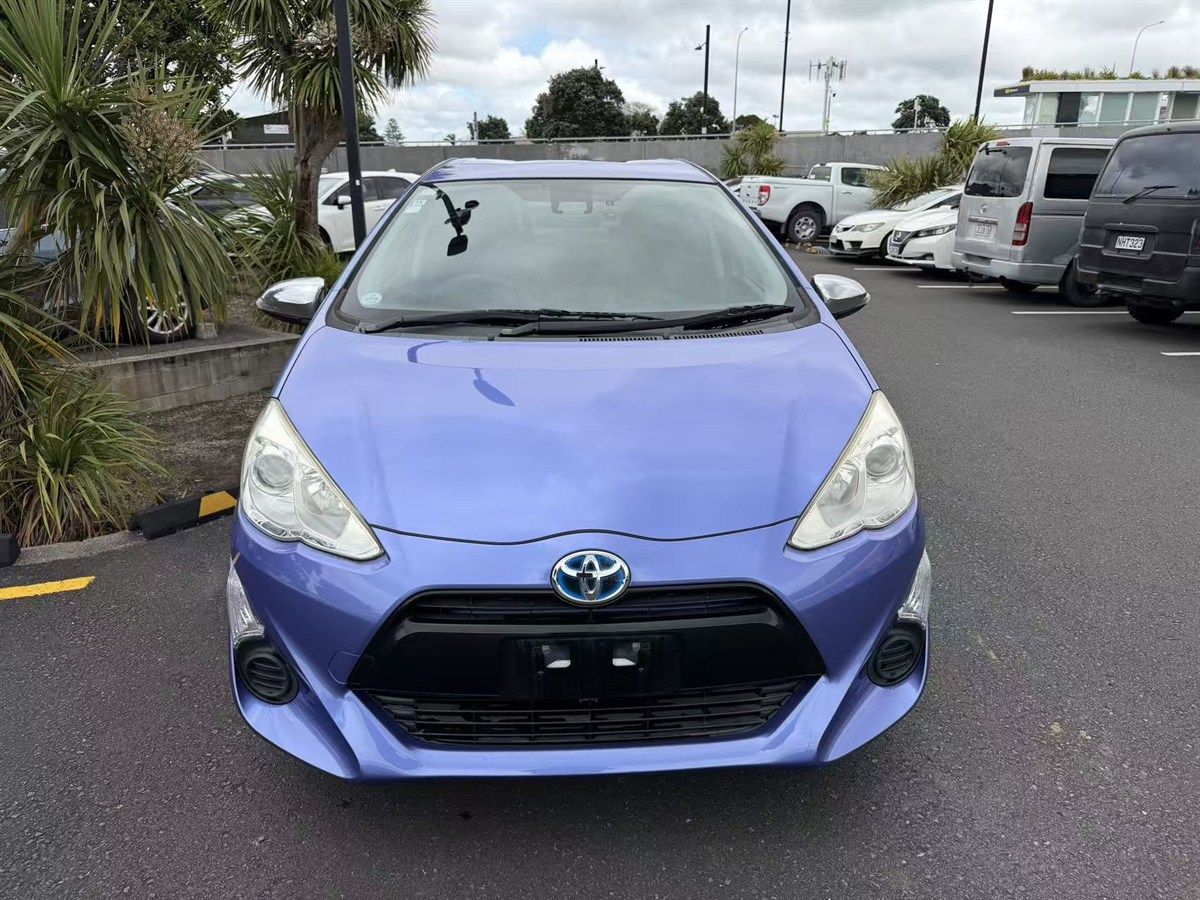 Vehicle image 2
