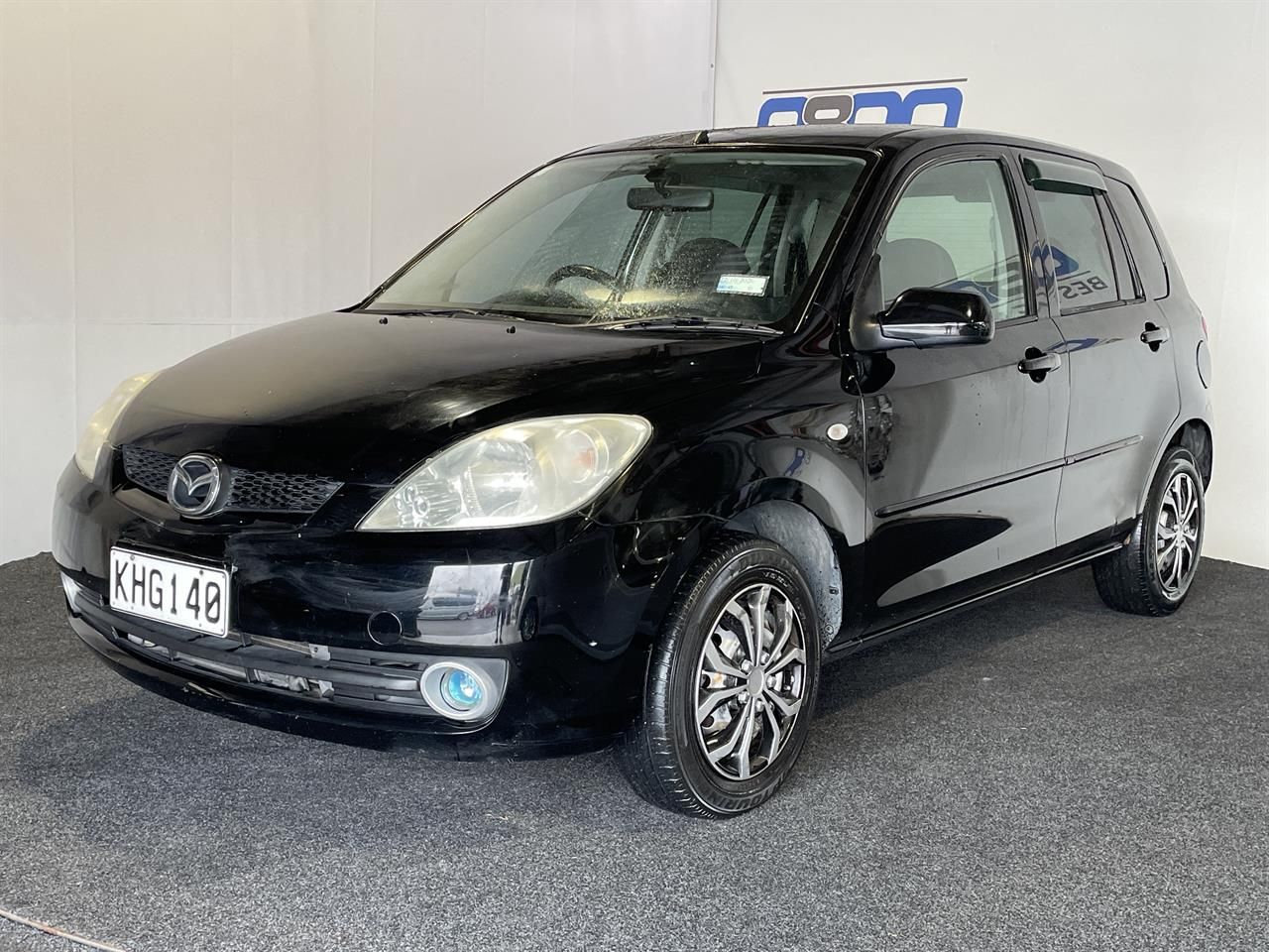 Vehicle image 3