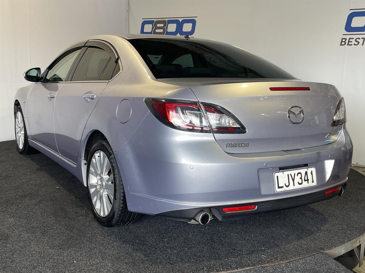 Vehicle image 4