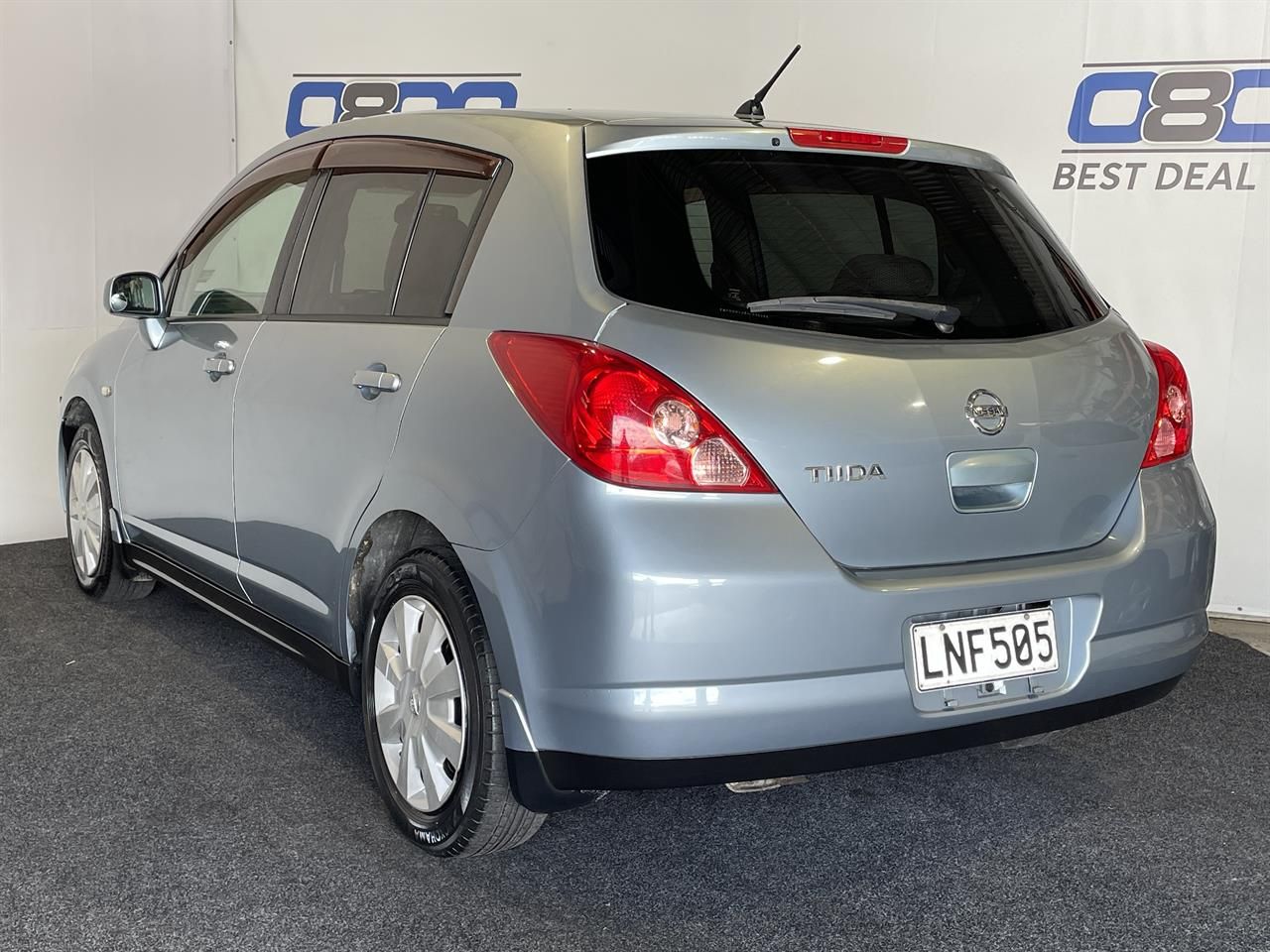 Vehicle image 4