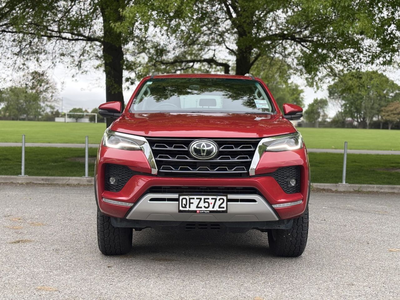 Vehicle image 3