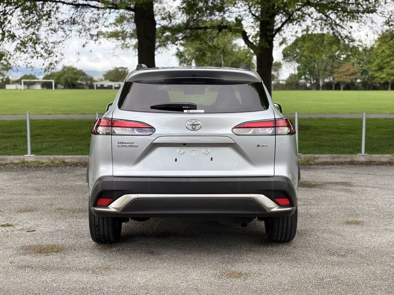 Vehicle image 5