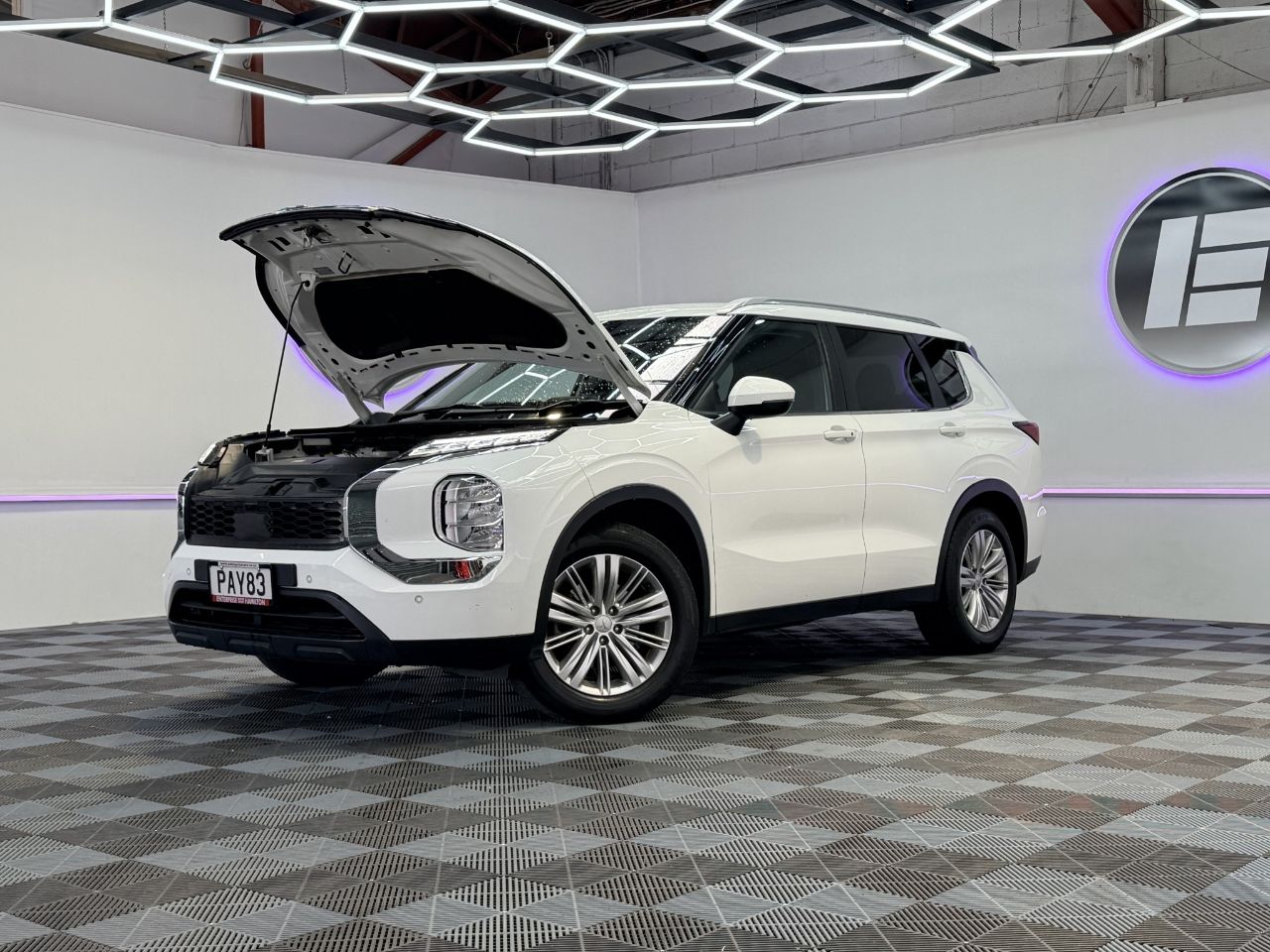 Vehicle image 3
